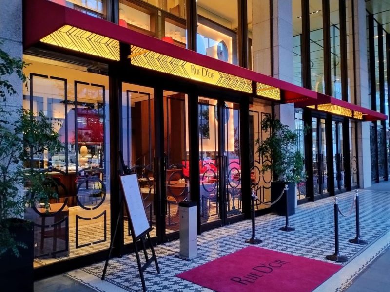 セントレジスホテル大阪のいちごビュッフェのレストラン「ル ドール」の入口